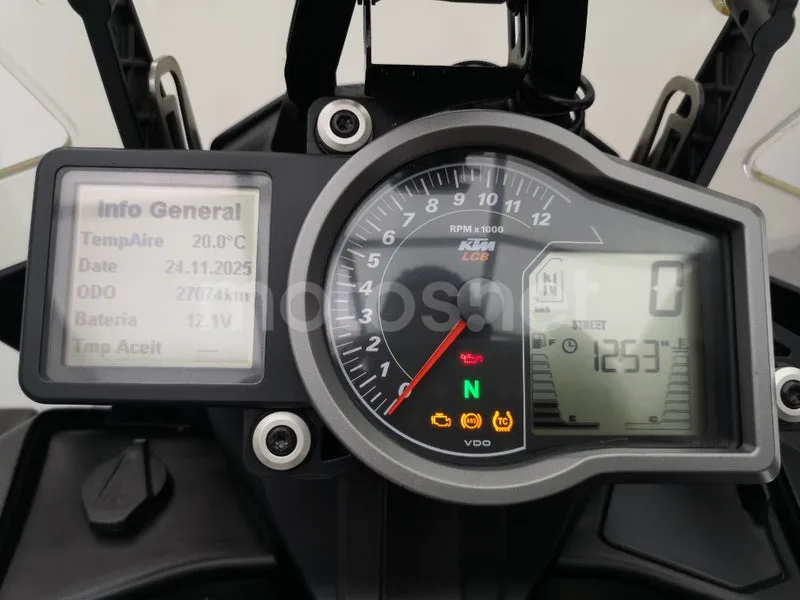 KTM 1090 Adventure – Vista 10
