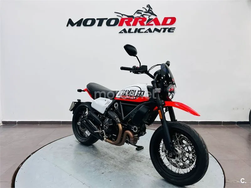 Ducati Scrambler – Vista 15