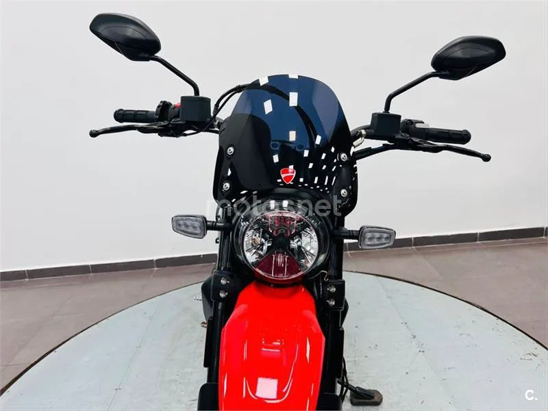 Ducati Scrambler – Vista 18