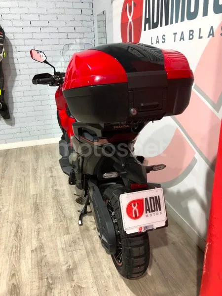 Honda X-ADV - Vista 11
