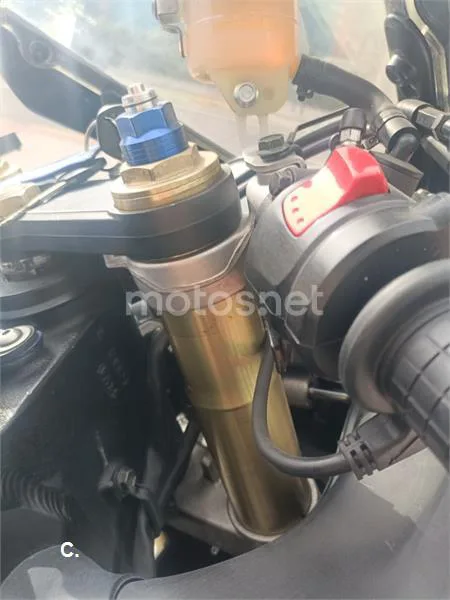 Suzuki GSX R600 – Vista 19