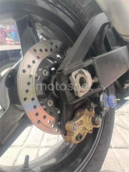 Suzuki GSX R600 – Vista 5