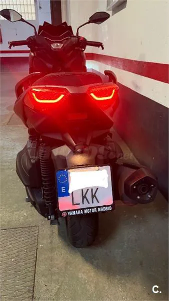 Yamaha XMAX 400 – Vista 5