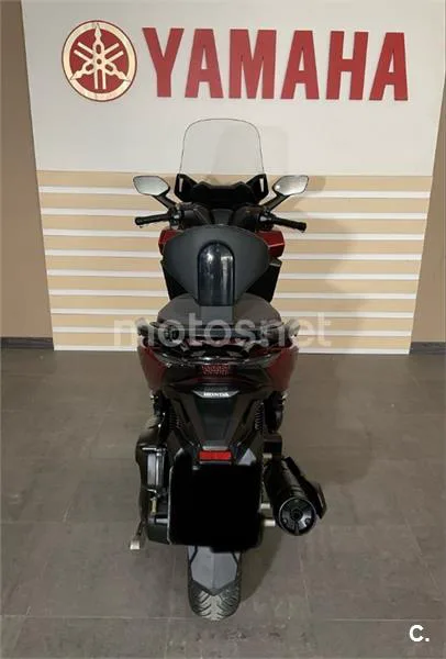 Honda Forza 125 – Vista 8