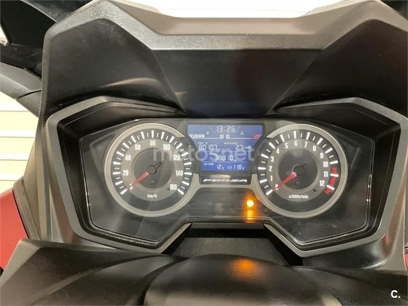 Honda Forza 125 – Vista 10