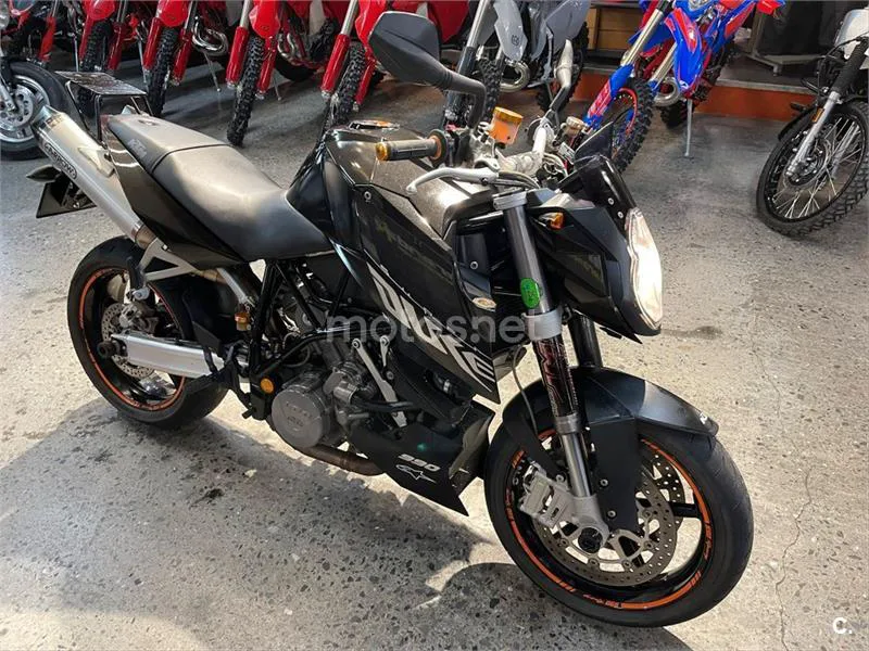 KTM 990 Super Duke – Vista 3