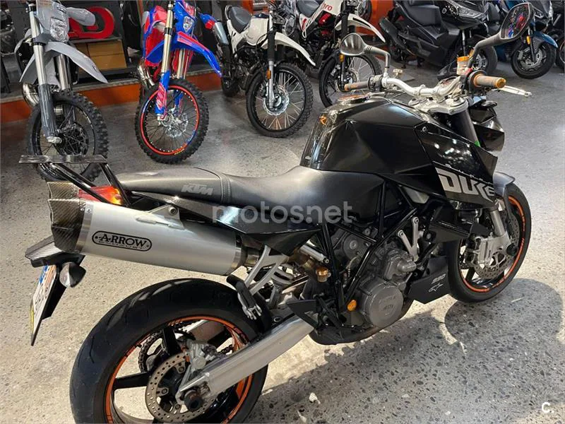 KTM 990 Super Duke – Vista 7