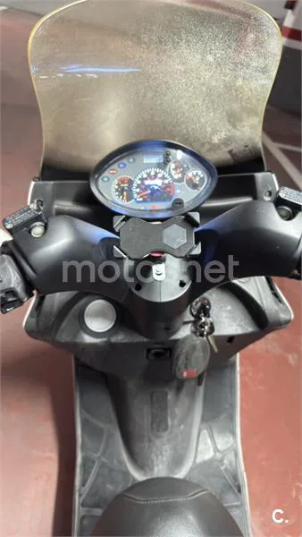 Kymco Grand Dink 125 – Vista 8