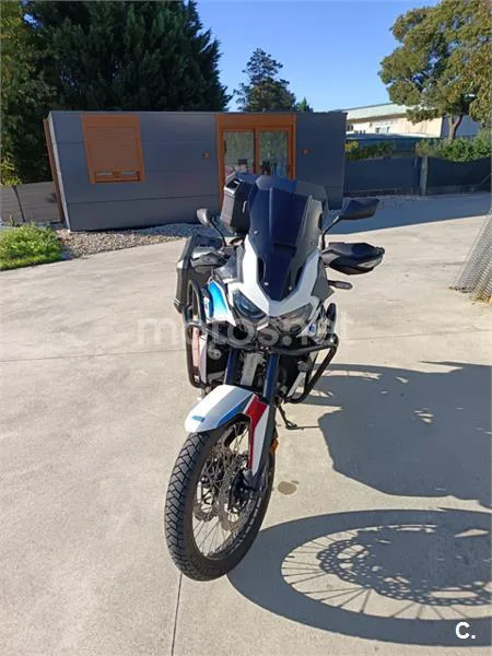 Honda CRF1100L Africa Twin - Vista 9