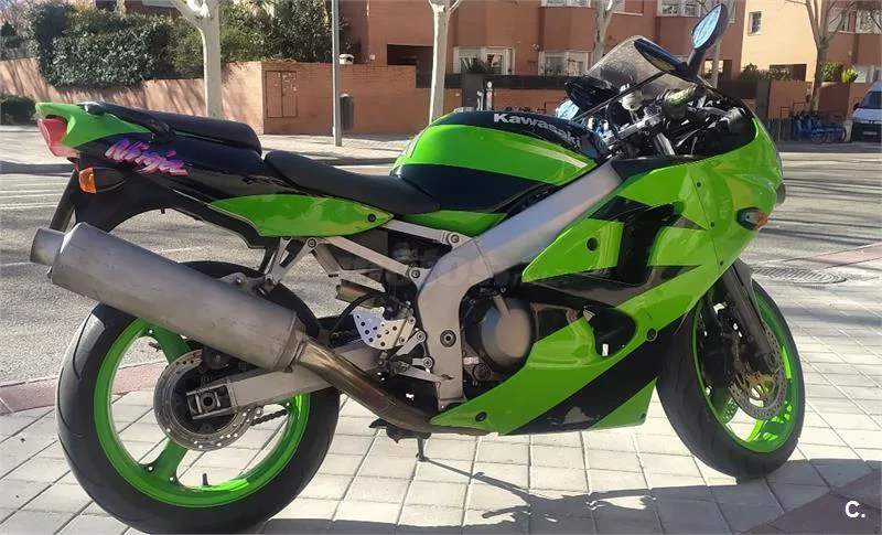 Kawasaki Ninja ZX-6R – Vista 2