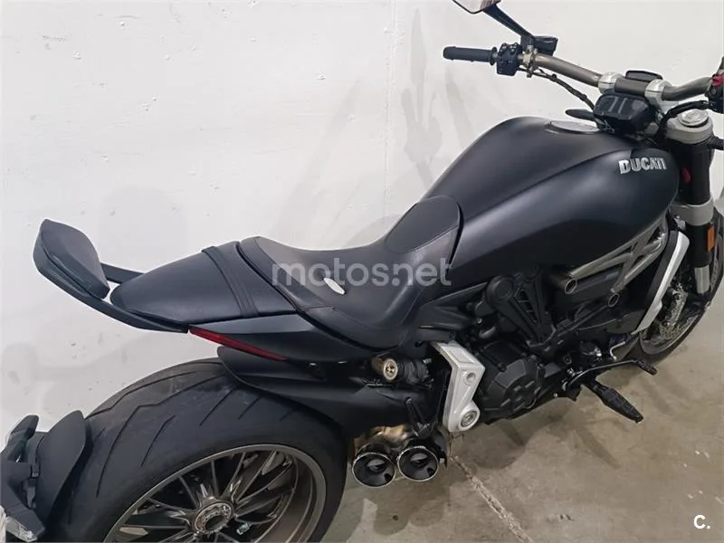 Ducati Diavel – Vista 14