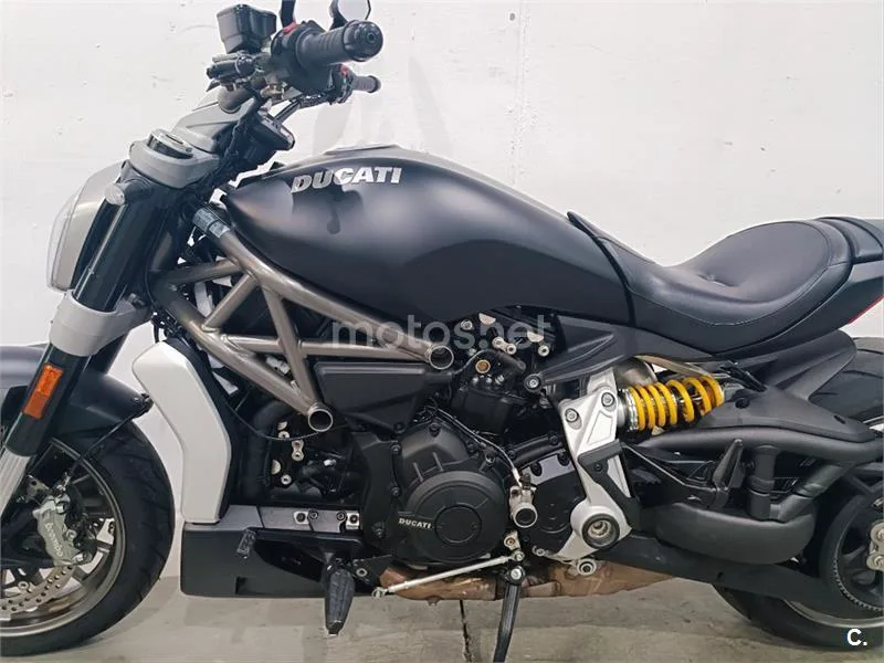 Ducati Diavel – Vista 18