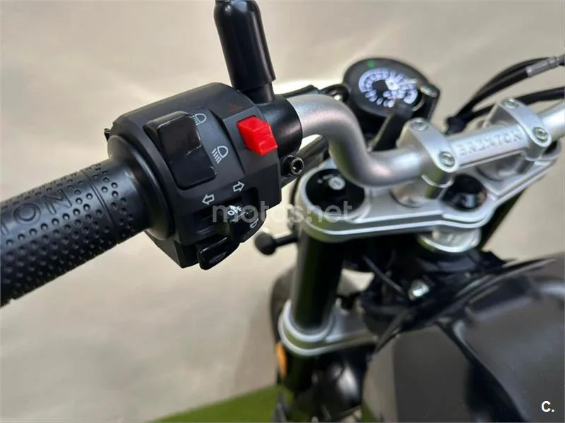 Brixton Crossfire 500 – Vista 11