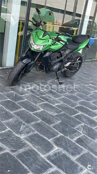 Kawasaki Z 750 – Vista 6