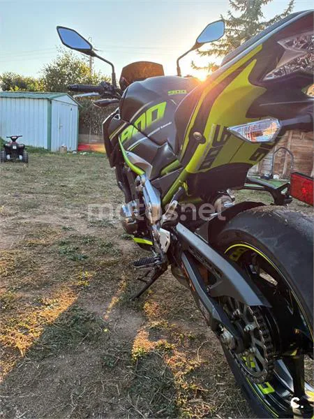 Kawasaki Z 900 – Vista 2