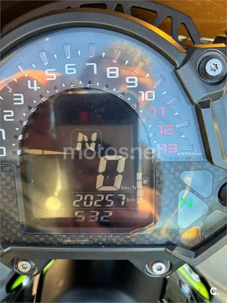 Kawasaki Z 900 – Vista 5