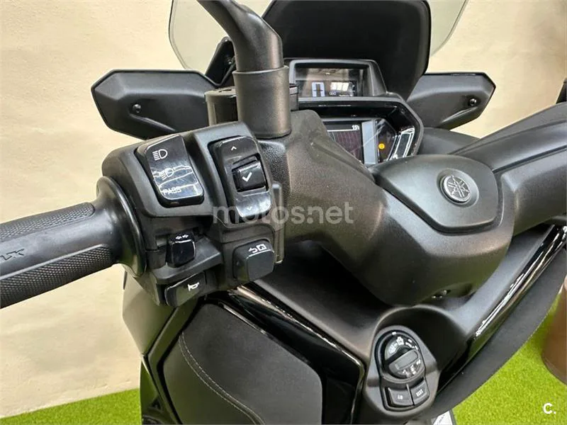 Yamaha XMAX 125 – Vista 9