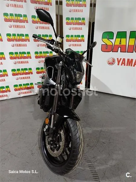 Yamaha MT-09 – Vista 7