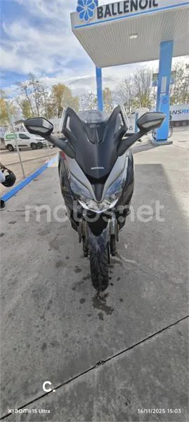 Honda Forza 350 – Vista 2