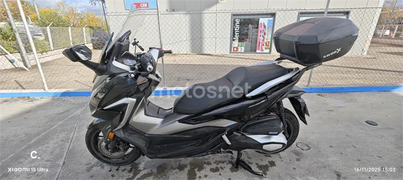 Honda Forza 350 – Vista 3