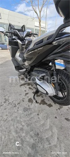 Honda Forza 350 – Vista 6