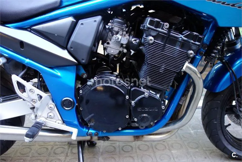 Suzuki Bandit 600 S – Vista 16