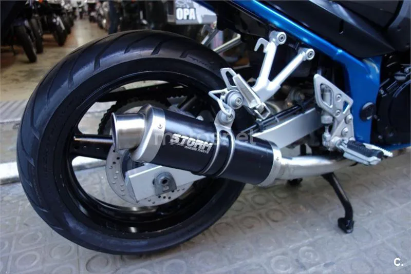 Suzuki Bandit 600 S – Vista 17