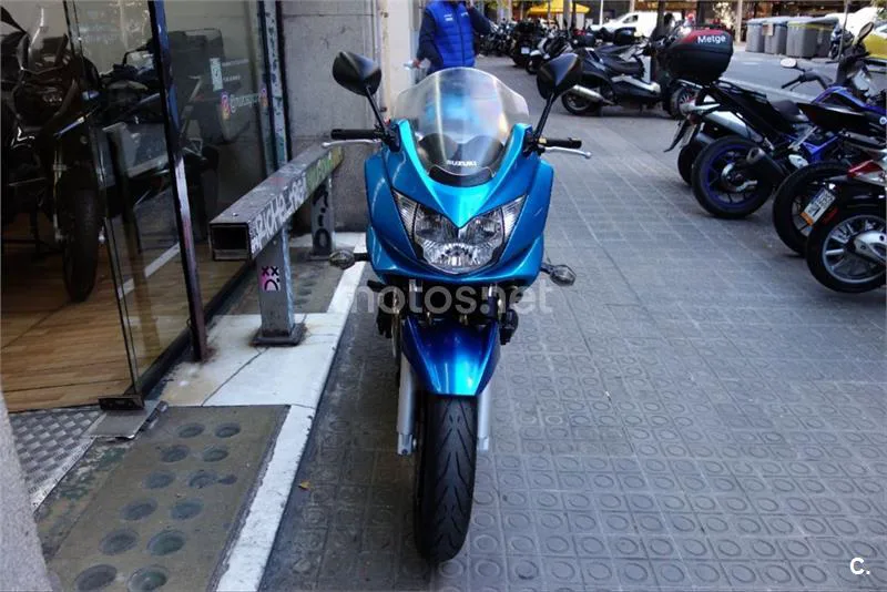 Suzuki Bandit 600 S – Vista 8