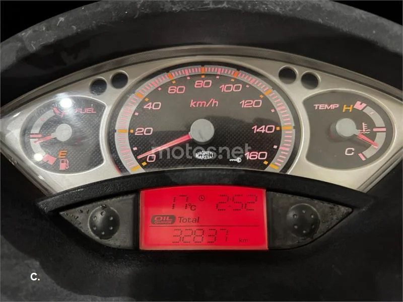 Yamaha XMAX 250 – Vista 5