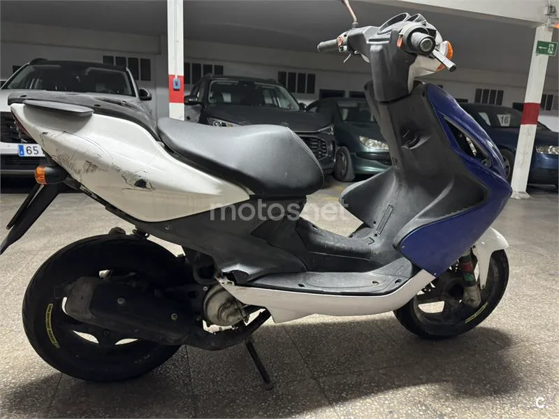 Yamaha Aerox 50 R – Vista 6