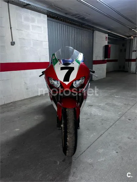 Honda CBR 1000RR Fireblade – Vista 5