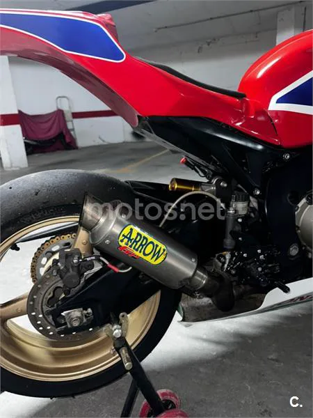 Honda CBR 1000RR Fireblade – Vista 6