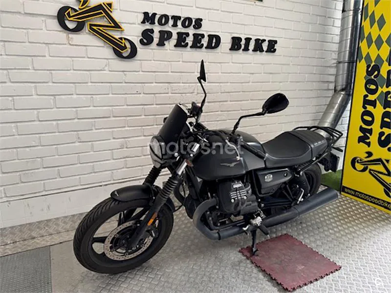 Moto Guzzi V7 – Vista 14