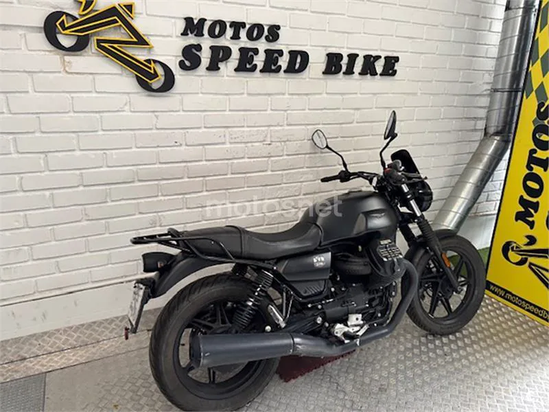 Moto Guzzi V7 – Vista 3