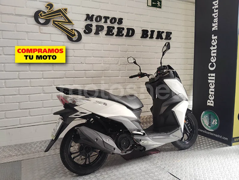 SYM Jet 14 125 – Vista 4