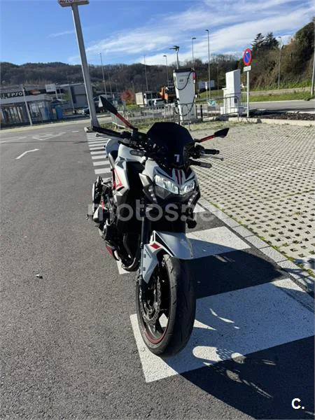 Kawasaki Z 900 – Vista 3