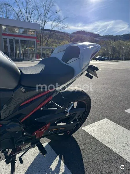 Kawasaki Z 900 – Vista 10