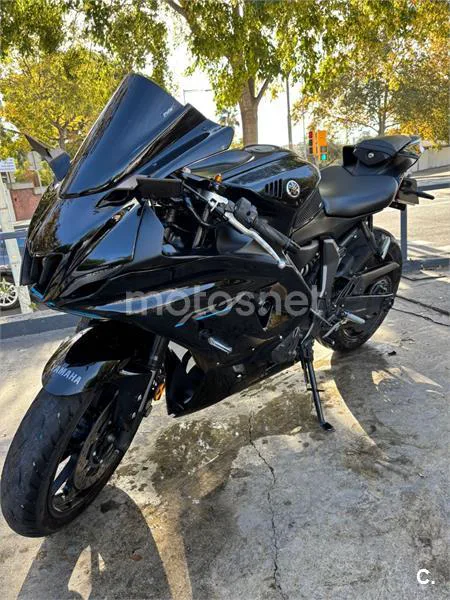 Yamaha R7 – Vista 5