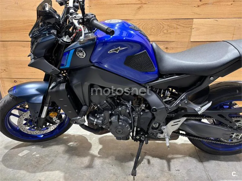 Yamaha MT-09 – Vista 17