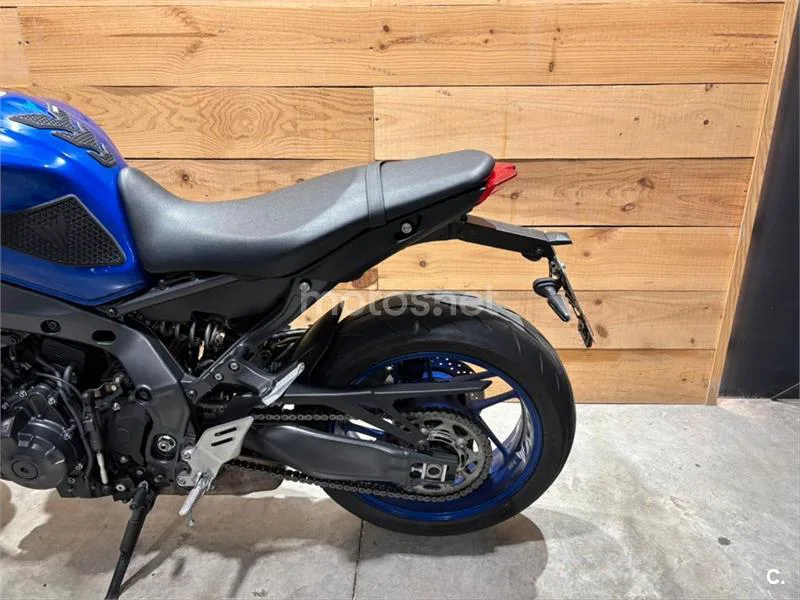 Yamaha MT-09 – Vista 18