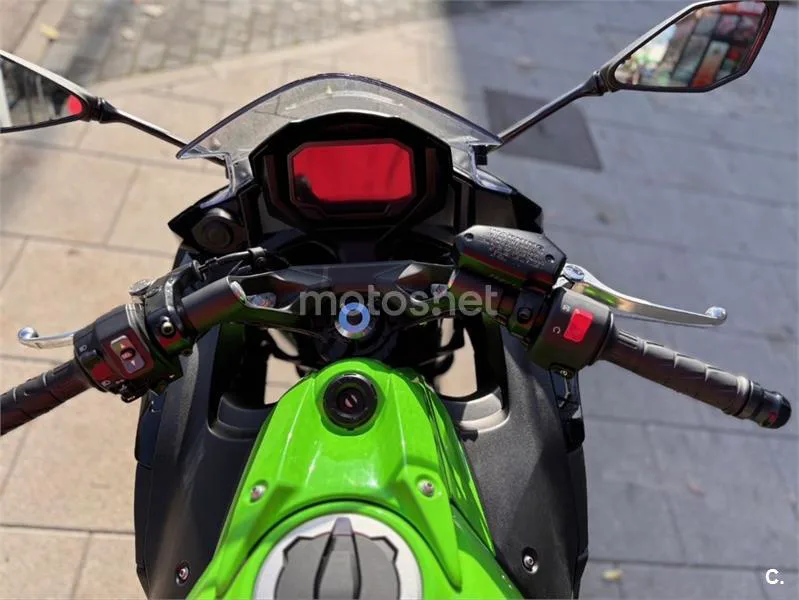 Kawasaki Ninja 650 – Vista 14
