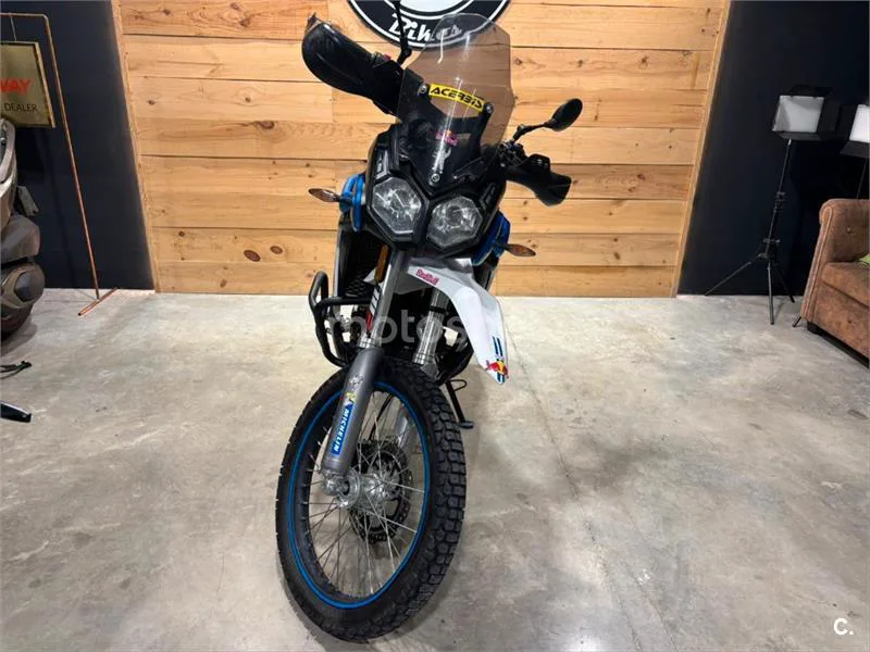 Voge 300 Rally – Vista 8