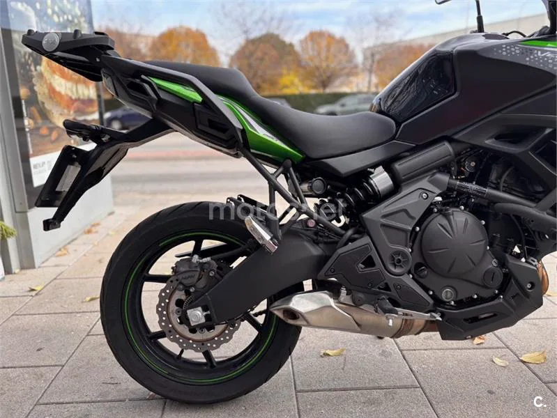 Kawasaki Versys – Vista 9
