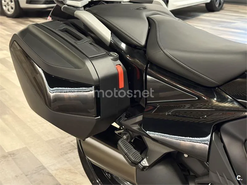 BMW R 1300 RT – Vista 7