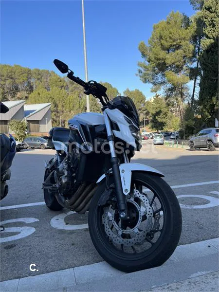 Honda CB 650F – Vista 3