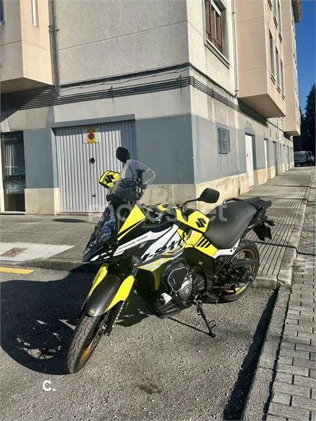 Suzuki V-Strom 650 XT – Vista 2