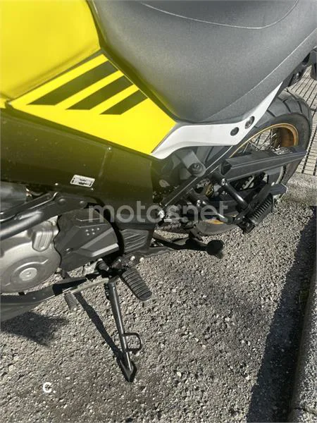 Suzuki V-Strom 650 XT – Vista 8