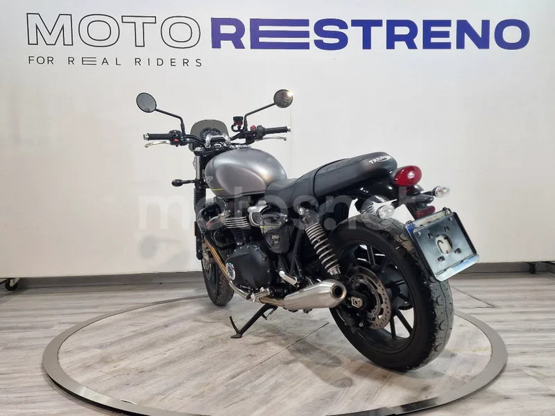 Triumph Speed Twin 900 – Vista 3