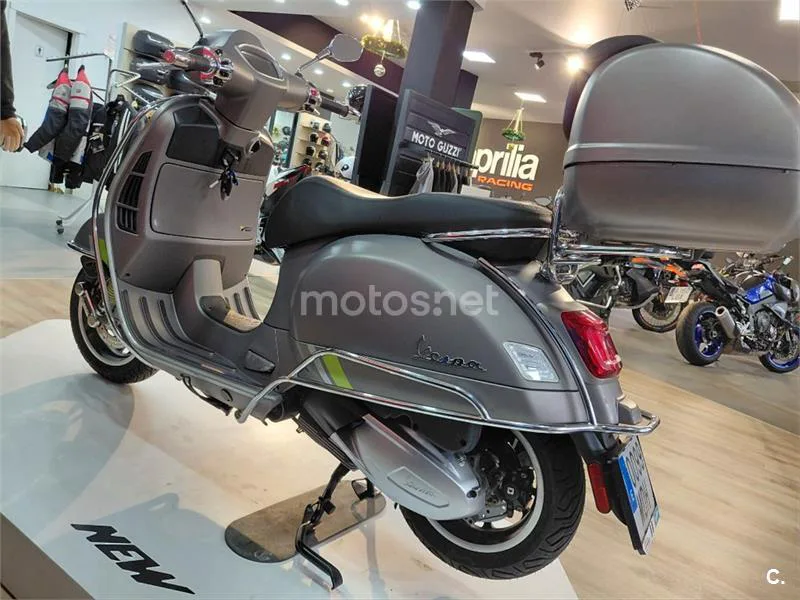 Vespa GTS 300 – Vista 7