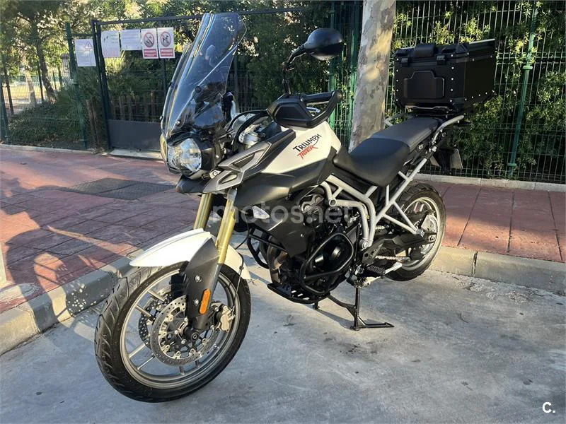 Triumph Tiger 800 – Vista 2